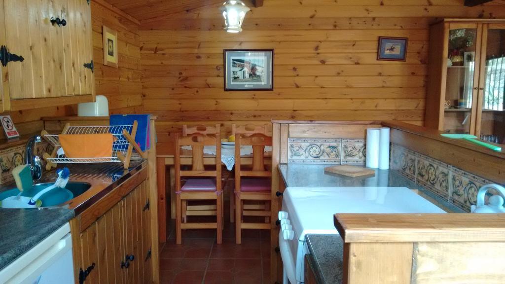 Finca La Piedra Holidays Эль-Чорро Номер фото